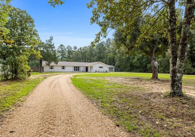 Photo 3 of Single family home for sale at 48076 Woodhaven Rd, Tickfaw, LA 70466 | MLS# 2555285 | Listing updated on 2026-09-21