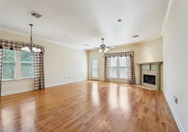 Photo 3 of Single family home for sale at 5650 Orleans Ave, New Orleans, LA 70124 | MLS# 2561729 | Listing updated on 2026-08-30