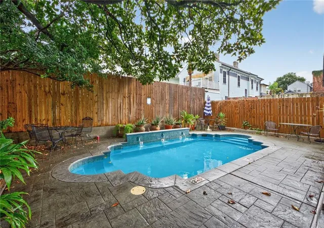 Photo 3 of Condo for sale at 719 Esplanade Ave #6, New Orleans, LA 70116 | MLS# 2561783 | Listing updated on 2026-10-04