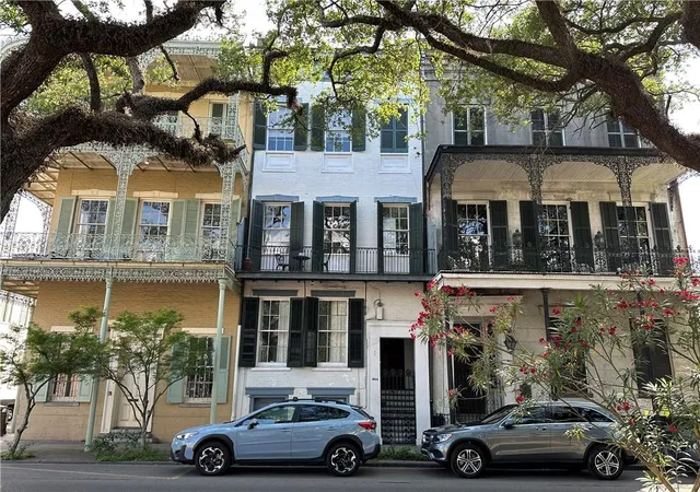 Listing Photo 1 - Condo for sale in building located at 604 Esplanade Ave, New Orleans, LA 70116 - Unit #104