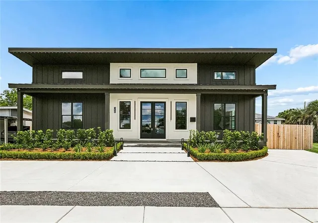 Photo 1 of Single family home for sale at 156 Levee View Dr, New Orleans, LA 70123 | MLS# 2562298 | Listing updated on 2026-09-17