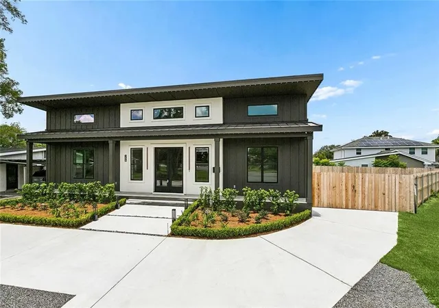 Photo 2 of Single family home for sale at 156 Levee View Dr, New Orleans, LA 70123 | MLS# 2562298 | Listing updated on 2026-09-17