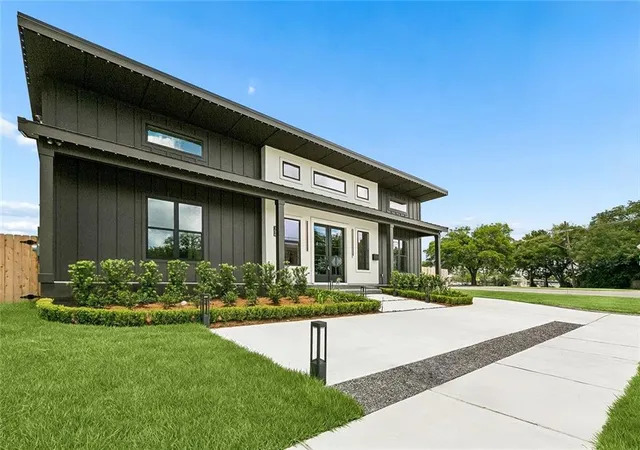 Photo 3 of Single family home for sale at 156 Levee View Dr, New Orleans, LA 70123 | MLS# 2562298 | Listing updated on 2026-09-17
