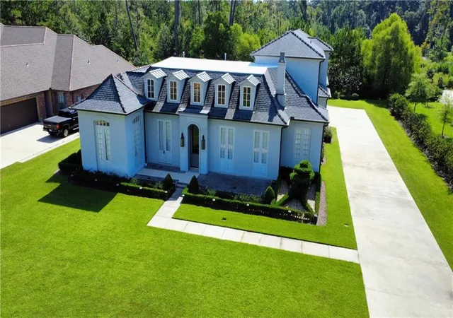 Photo 3 of Single family home for sale at 485 S Fairway Dr, Madisonville, LA 70447 | MLS# 2562419 | Listing updated on 2026-09-17
