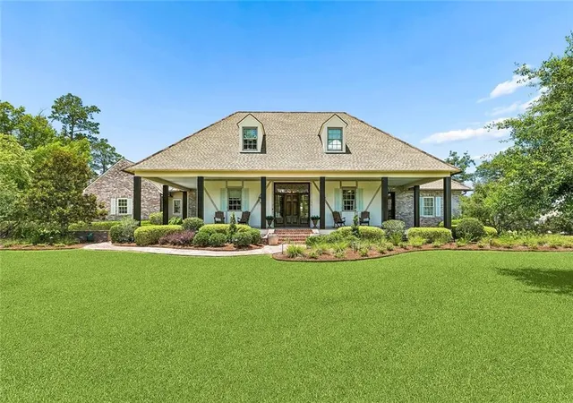 Photo 3 of Single family home for sale at 25 Hummingbird Rd, Covington, LA 70433 | MLS# 2554073 | Listing updated on 2026-09-22