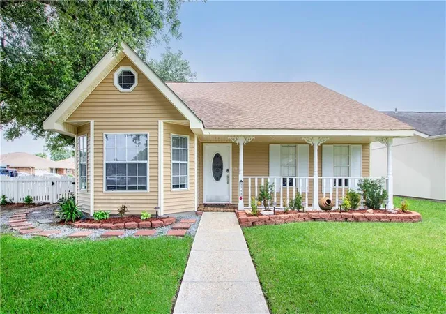 Photo 1 of Single family home for sale at 3753 Ashton Dr, Destrehan, LA 70047 | MLS# 2560982 | Listing updated on 2026-08-31