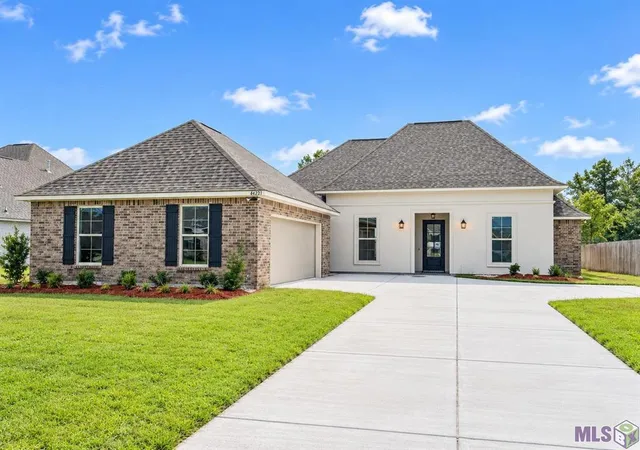 Photo 2 of Single family home for sale at 44231 Huntley Rd, Hammond, LA 70403 | MLS# NO2026010760 | Listing updated on 2026-09-21