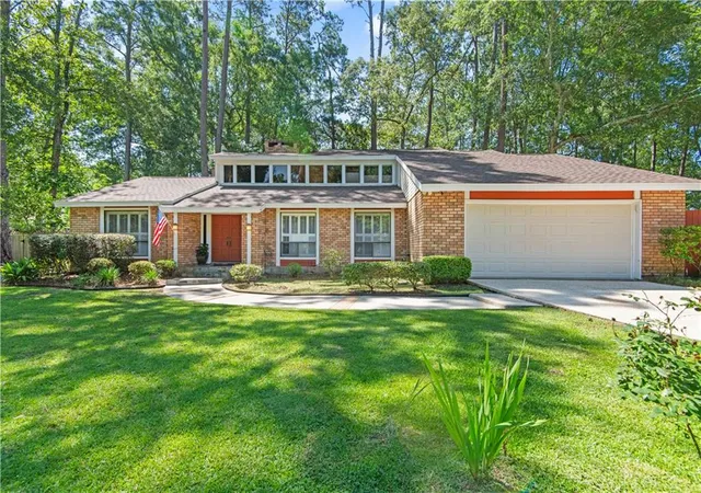 Photo 1 of Sale Pending at 225 Shaunell Dr, Mandeville, LA 70448 | MLS# 2561718 | Listing updated on 2026-09-07