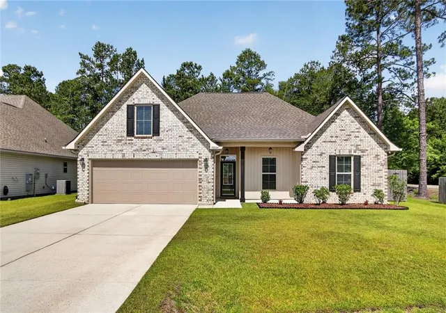 Photo 1 of Single family home for sale at 73004 Still Holw Dr, Covington, LA 70433 | MLS# 2562903 | Listing updated on 2026-09-15