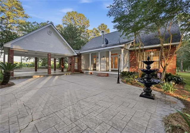 Photo 4 of Single family home for sale at 57002 La 60 Hwy, Bogalusa, LA 70427 | MLS# 2562919 | Listing updated on 2026-09-29