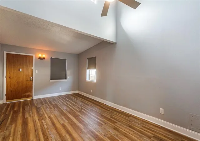 Photo 3 of Condo for sale at 2301 Edenborn Ave #507, Metairie, LA 70001 | MLS# 2562806 | Listing updated on 2026-09-22