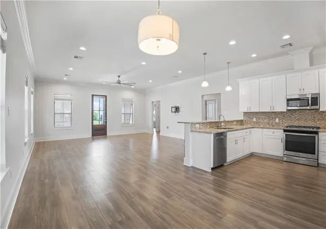 Photo 3 of Sale Pending at 1828 Filmore Ave, New Orleans, LA 70122 | MLS# 2560782 | Listing updated on 2026-08-31