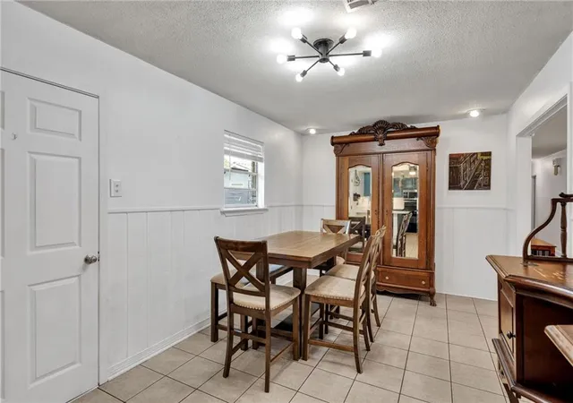 Photo 3 of Single family home for sale at 3821 Hillcrest Dr, Marrero, LA 70072 | MLS# 2563561 | Listing updated on 2026-09-29