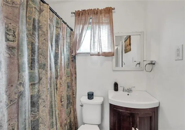 Photo 4 of Single family home for sale at 3821 Hillcrest Dr, Marrero, LA 70072 | MLS# 2563561 | Listing updated on 2026-09-29