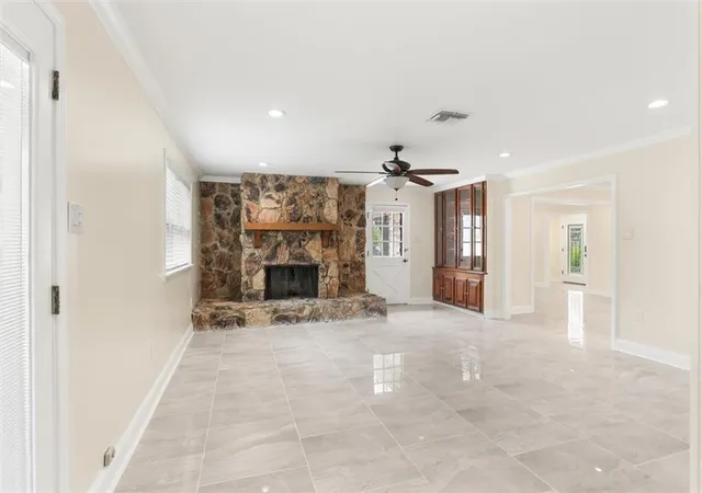 Photo 4 of Single family home for sale at 2129 Potomac Dr, Marrero, LA 70072 | MLS# 2563661 | Listing updated on 2026-09-22