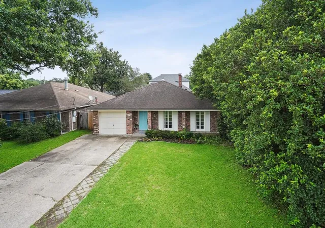 Photo 2 of Single family home for sale at 635 Little Farms Ave, River Ridge, LA 70123 | MLS# 2563182 | Listing updated on 2026-09-14
