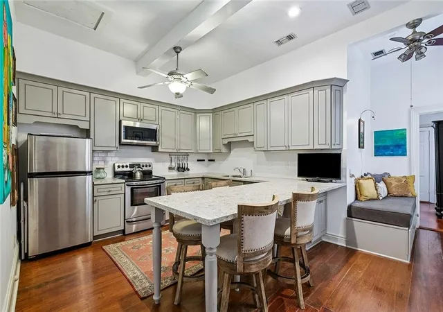 Photo 2 of Condo for sale at 416 Burgundy St #3, New Orleans, LA 70112 | MLS# 2563797 | Listing updated on 2026-09-26