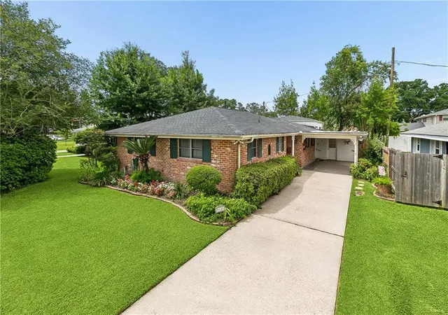 Photo 1 of Sale Pending at 9428 Sharla Dr, River Ridge, LA 70123 | MLS# 2558169 | Listing updated on 2026-09-10