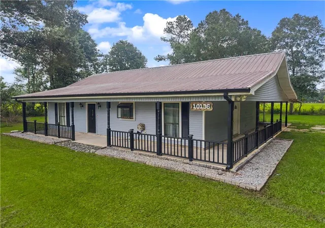 Single family home for sale at 10136 Highway 1063, Independence, LA 70443 | MLS# 2563838