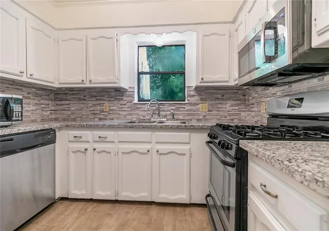 Photo 3 of Single family home for sale at 7544 Pennhill Dr, Baton Rouge, LA 70817 | MLS# 2563998 | Listing updated on 2026-09-22