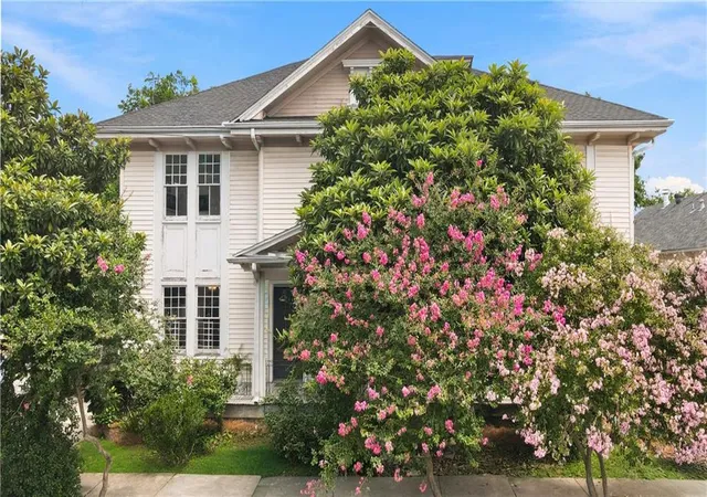 Photo 2 of Multi family home for sale at 4627 4629 Baronne St, New Orleans, LA 70115 | MLS# 2563911 | Listing updated on 2026-08-31