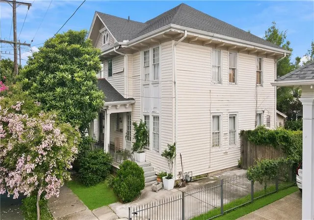 Photo 3 of Multi family home for sale at 4627 4629 Baronne St, New Orleans, LA 70115 | MLS# 2563911 | Listing updated on 2026-08-31