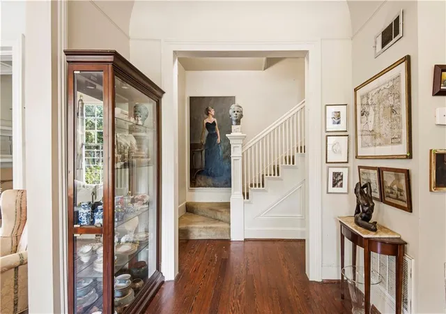 Listing Photo 5 - Condo for sale in building located at 4627-4629 Baronne St, New Orleans, LA 70115