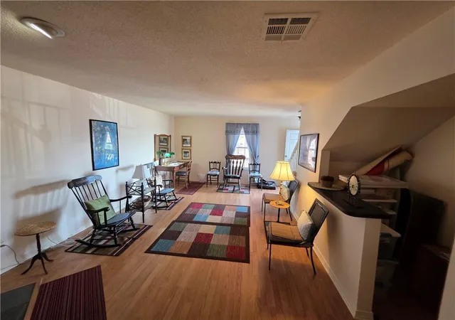 Listing Photo 4 - Condo for sale in building located at 3629 Ridgelake Dr, Metairie, LA 70002 - Unit #8
