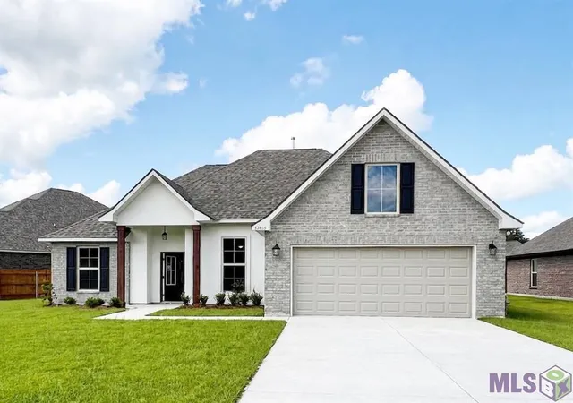 Photo 1 of Sale Pending at 42468 Blue Bay Dr, Ponchatoula, LA 70454 | MLS# NO2026011577 | Listing updated on 2026-09-29
