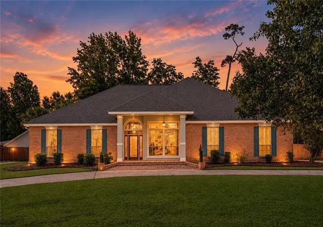 Photo 2 of Single family home for sale at 1104 Bay Ridge Dr, Slidell, LA 70461 | MLS# 2564459 | Listing updated on 2026-09-23