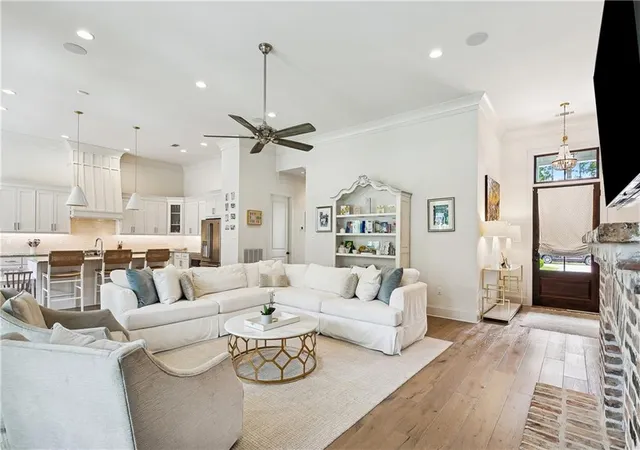 Photo 4 of Single family home for sale at 232 Chateau Papillon, Mandeville, LA 70471 | MLS# 2564558 | Listing updated on 2026-09-20