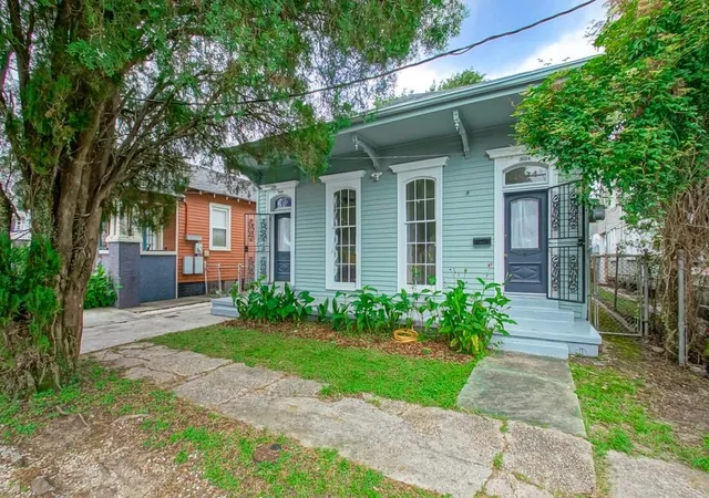 Photo 2 of Multi family home for sale at 2032   34 Cadiz St, New Orleans, LA 70115 | MLS# 2563403 | Listing updated on 2026-08-30