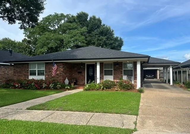 Photo 2 of Sale Pending at 1613 Bonnie St, Metairie, LA 70001 | MLS# 2564415 | Listing updated on 2026-09-18
