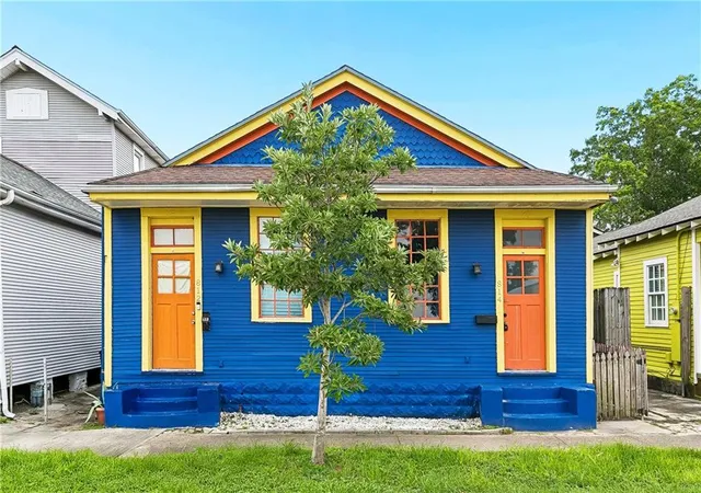 Listing Photo 1 - Condo for sale in building located at 812 14 Brooklyn St, New Orleans, LA 70114