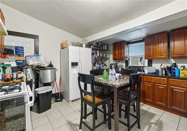 Listing Photo 5 - Condo for sale in building located at 812 14 Brooklyn St, New Orleans, LA 70114
