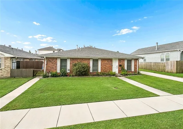 Photo 1 of House for sale at 6017 19 Bellaire Dr, New Orleans, LA 70124 | MLS# 2564969 | Listing updated on 2026-09-22