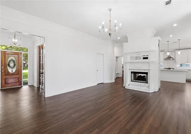 Photo 3 of Single family home for sale at 2057 Ponderosa Pl, Mandeville, LA 70448 | MLS# 2564616 | Listing updated on 2026-09-07