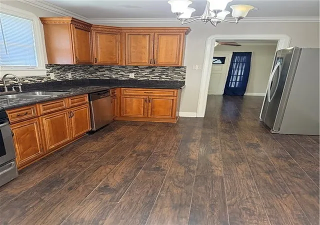Photo 3 of Sale Pending at 524 Brown Ave, Harvey, LA 70058 | MLS# 2565389 | Listing updated on 2026-09-17