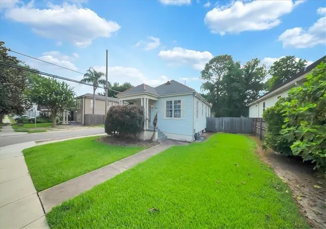 Photo 1 of Single family home for sale at 4979 Painters St, New Orleans, LA 70122 | MLS# 2565638 | Listing updated on 2026-10-03