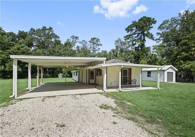 Photo 1 of Single family home for sale at 39177 Doll Factory Rd, Pearl River, LA 70452 | MLS# 2565641 | Listing updated on 2026-09-12