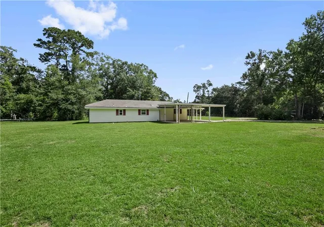 Photo 3 of Single family home for sale at 39177 Doll Factory Rd, Pearl River, LA 70452 | MLS# 2565641 | Listing updated on 2026-09-12
