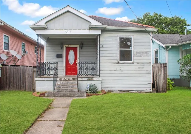 Photo 1 of Sale Pending at 5315 Lafaye St, New Orleans, LA 70122 | MLS# 2565597 | Listing updated on 2026-08-31