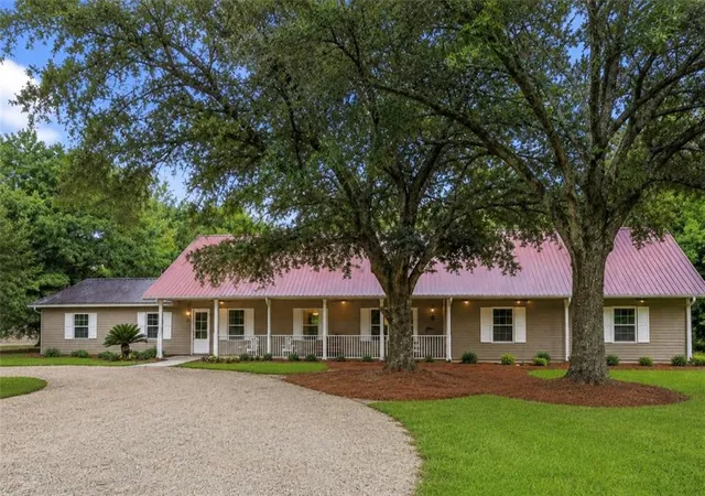 Photo 1 of Single family home for sale at 84653 Camus Ln, Covington, LA 70435 | MLS# 2564226 | Listing updated on 2026-10-07