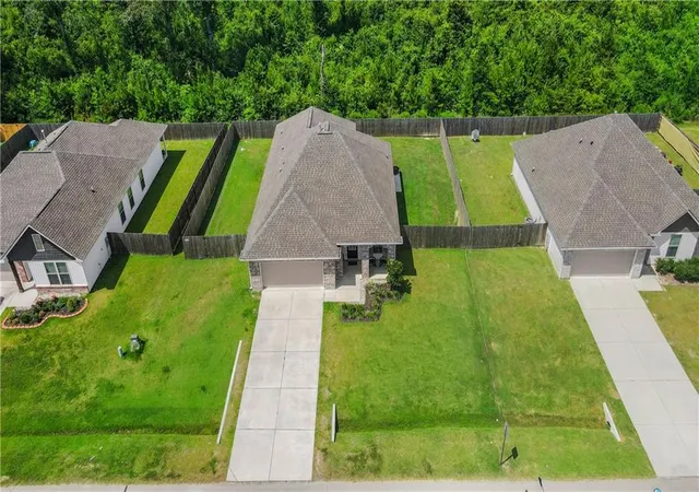 Photo 3 of Single family home for sale at 20612 Stone House Rd, Hammond, LA 70401 | MLS# 2565861 | Listing updated on 2026-09-11