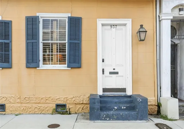 Listing Photo 2 - Condo for sale in building located at 937 Governor Nicholls St, New Orleans, LA 70116 - Unit #7