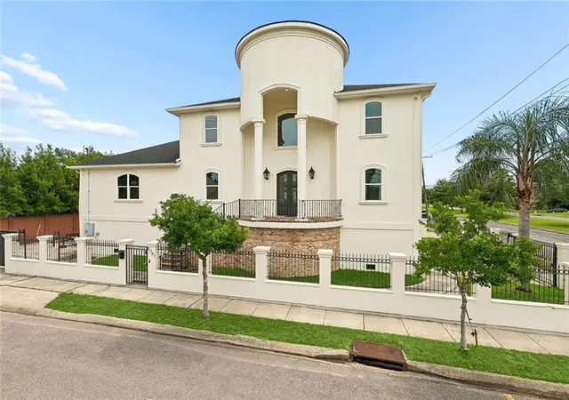 Photo 1 of Single family home for sale at 5701 Cartier Ave, New Orleans, LA 70122 | MLS# 2566003 | Listing updated on 2026-09-10