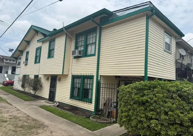 Photo 3 of Single family home for sale at 4236 S Roman St, New Orleans, LA 70125 | MLS# 2566264 | Listing updated on 2026-09-16