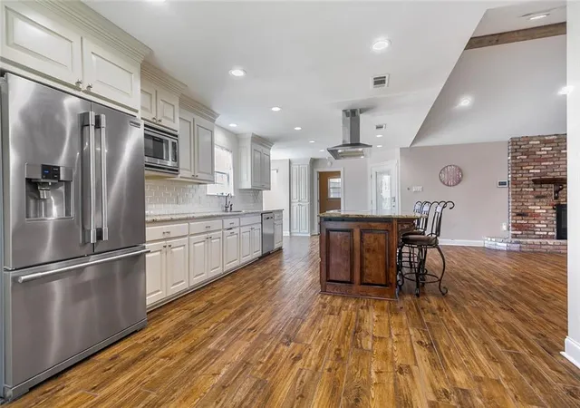 Photo 3 of Single family home for sale at 8089 Hermitage Dr, Denham Springs, LA 70726 | MLS# 2566579 | Listing updated on 2026-09-16