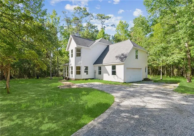 Photo 3 of Single family home for sale at 116 Fay Way Dr, Slidell, LA 70460 | MLS# 2564541 | Listing updated on 2026-10-01