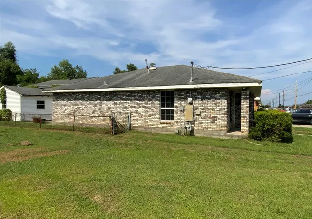 Photo 2 of Single family home for sale at 3208 Maureen Ln, Meraux, LA 70075 | MLS# 2566767 | Listing updated on 2026-10-03